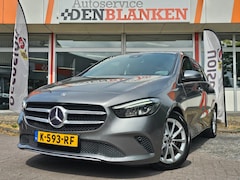 Mercedes-Benz B-klasse - 250 Premium Automaat BJ.2019 / Groot Navi / Half Leder / Clima / 17"Lmv / Trekhaak