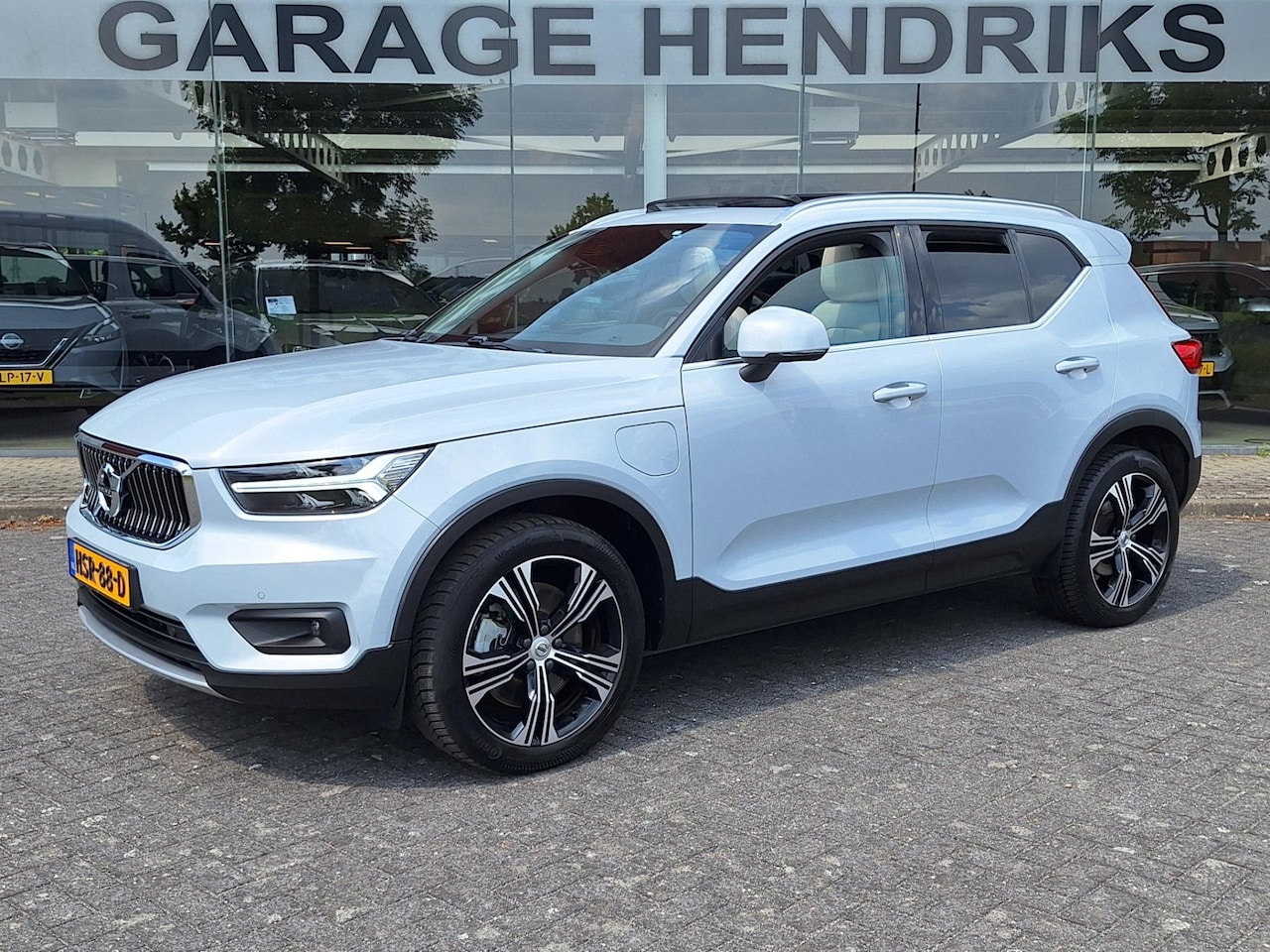 Volvo XC40 - 1.5 T5 Recharge Inscription | Pano | Light Leder | Elektr. Voorruit verw. | (occasion) - AutoWereld.nl