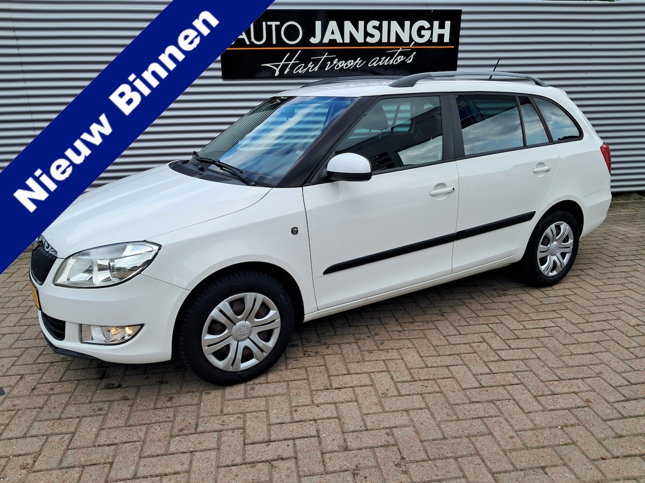 Skoda Fabia Combi - 1.2 TSI Sprint | Airco | Cruise control | Ndl auto | Weinig km | RIJKLAARPRIJS INCL 12 MAA - AutoWereld.nl