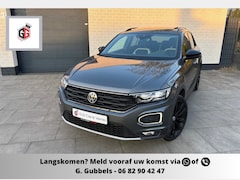 Volkswagen T-Roc - 1.5 TSI Sport Business R / Pano / Cam / Virtual