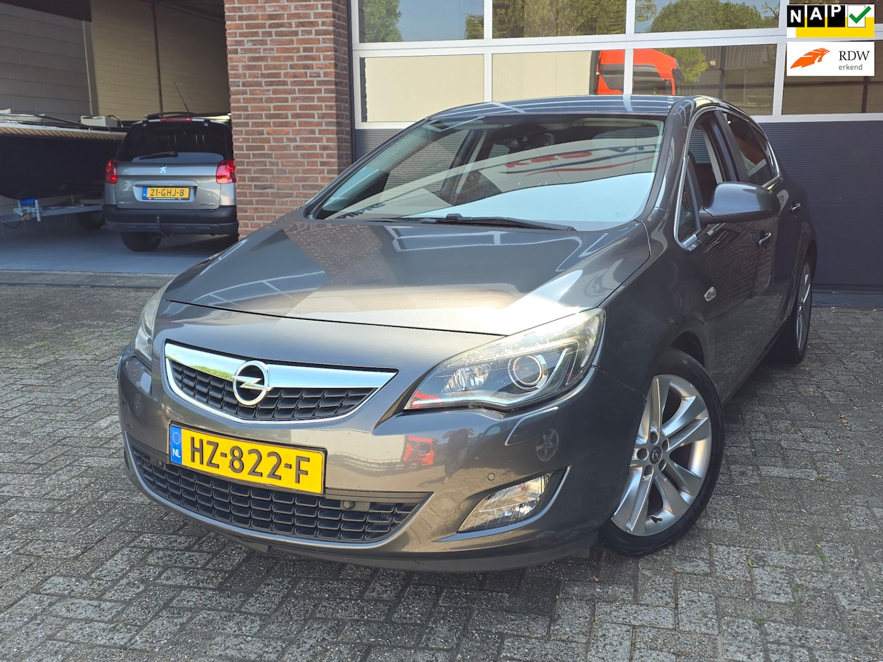 Opel Astra - 1.6 Cosmo Sport Apk |5DR |Nap |Airco - AutoWereld.nl