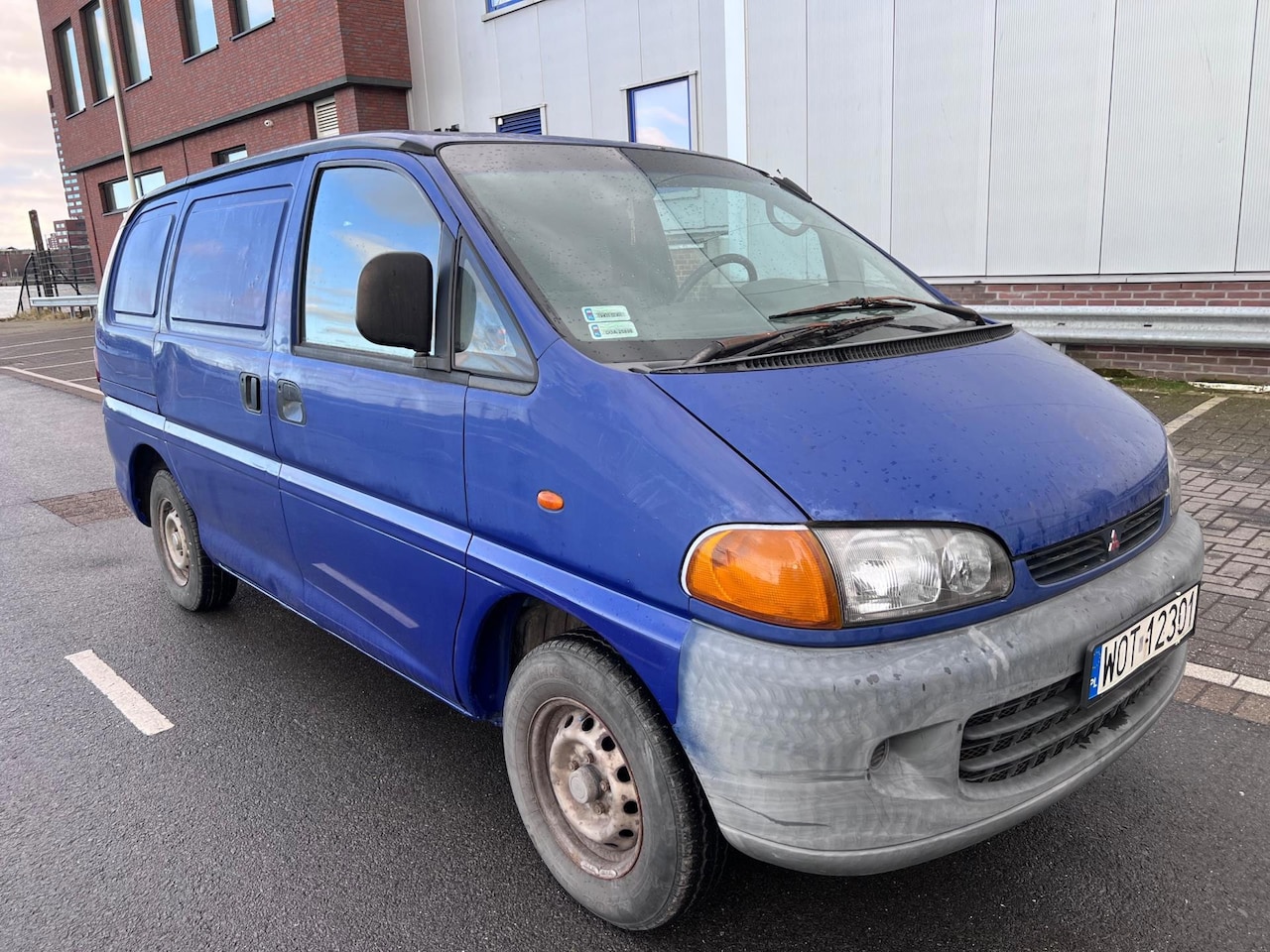 Mitsubishi L 400 - 2.5 D (+31641468730) - AutoWereld.nl
