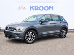 Volkswagen Tiguan - 1.5 TSI ACT IQ Comfortline Business /Automaat/Trekhaak elk/ Digitaal dasboard/ adaptieve c