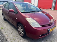 Toyota Prius - 1.5 VVT-i Automaat LUXE UITVOERING ALLEEN VOOR EXPORT ( battery failure ) TREKHAAK ( TOW B