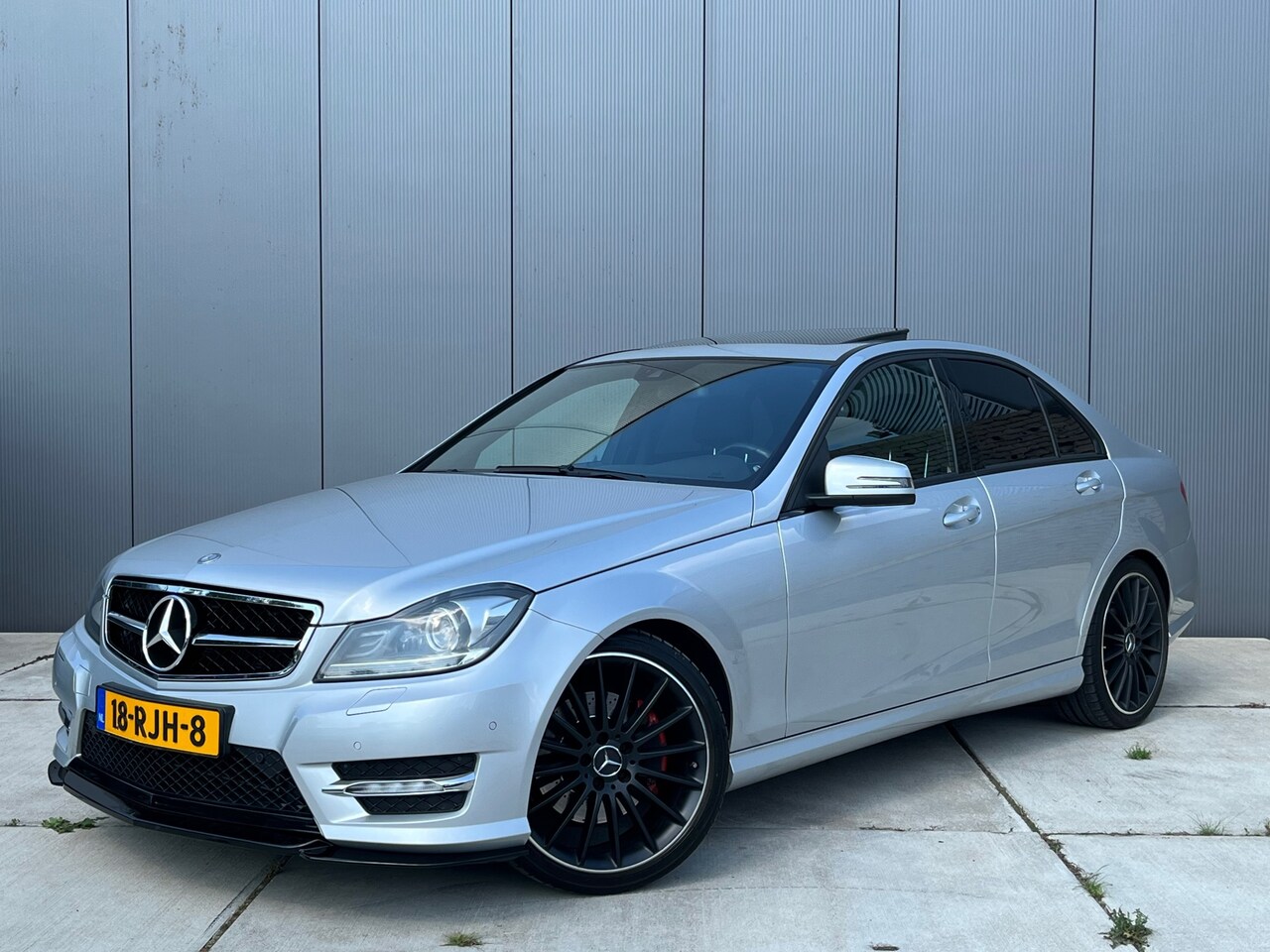 Mercedes-Benz C-klasse - 350 Avantgarde V6 / AMG / Schuifdak / ILS / NL auto - AutoWereld.nl