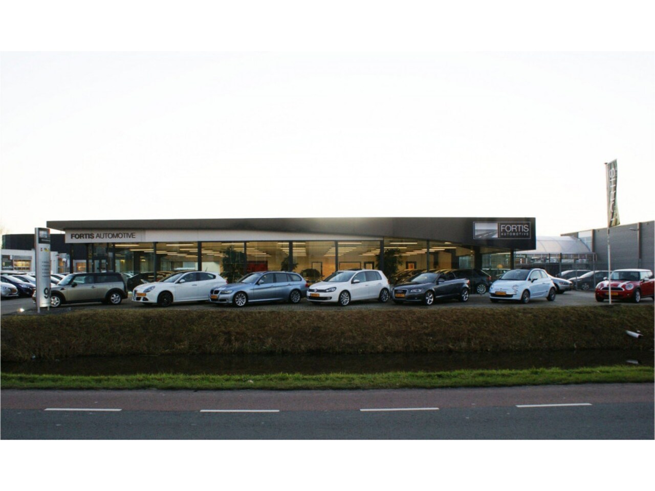 Alfa Romeo Giulietta - 1.4 T Distinctive NL AUTO | LAGE KM | LEDER | ECC | - AutoWereld.nl