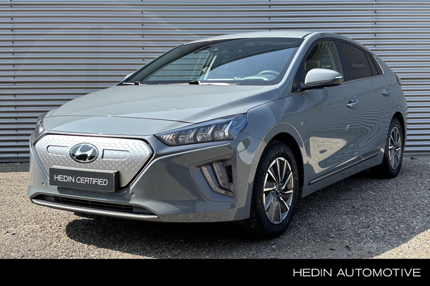 Hyundai IONIQ - Premium EV 38 kWh / Nederlandse Auto / Lederen bekleding / Gekoeld Leder / Stoelverwarming - AutoWereld.nl