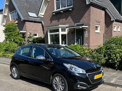 Peugeot 208 - 1.2 PureTech Allure met Trekhaak