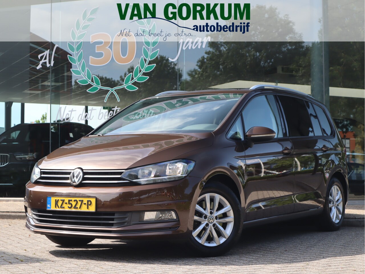 Volkswagen Touran - 1.2 TSI Connected Series 7p 1.2 TSI Connected Series 7 Persoons - AutoWereld.nl
