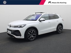 Volkswagen Tiguan - 1.5 eTSI/150PK R-Line DSG · Panoramadak · Trekhaak · 360° Camera + Parkeersensoren · Head