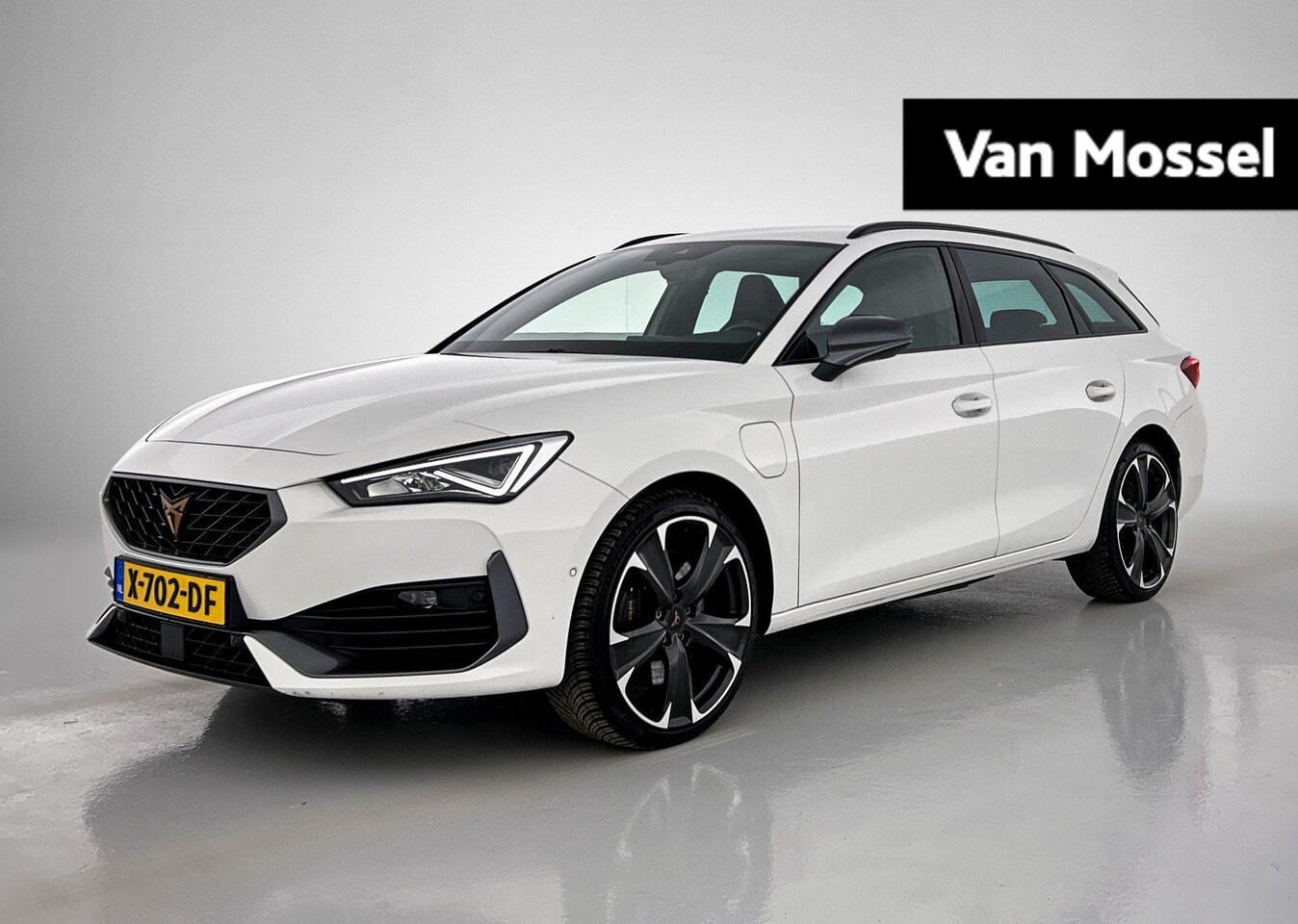CUPRA Leon Sportstourer - 1.4 e-Hybrid VZ Business | TREKHAAK | ELEK.LAADKLEP | STOELVERWARMING | NAVIGATIE | CAMERA - AutoWereld.nl