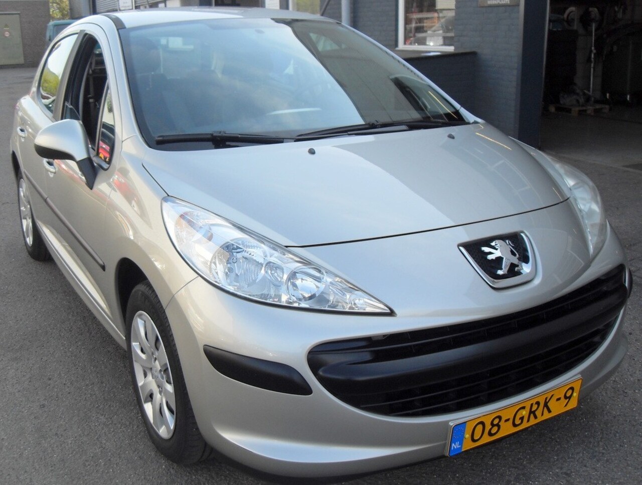 Peugeot 207 - 1.4 cool 'n Blue airco - AutoWereld.nl