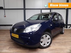 Dacia Sandero - 1.1 5 drs - airco - navigatie - camera - trekhaak