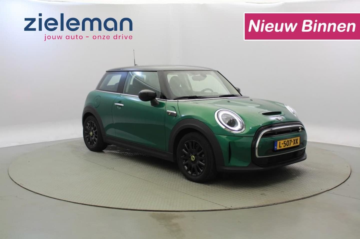 MINI Mini-Electric - Classic 33 kWh - Carplay, Clima, Cruise, SOH 97% - AutoWereld.nl