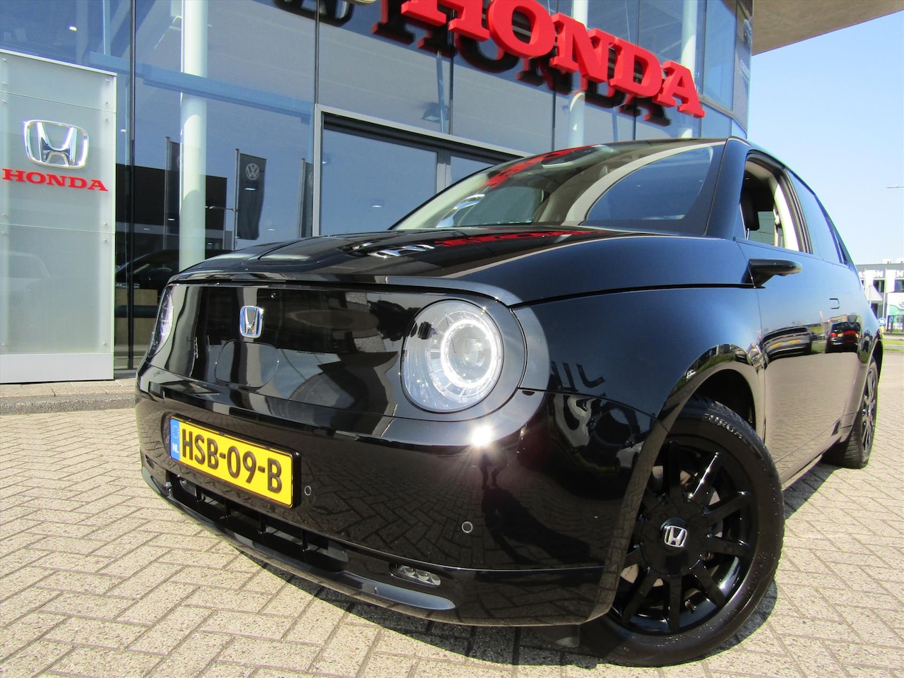 Honda e - Electric 154pk Advance 16'', ALLWEATHER BANDEN - AutoWereld.nl