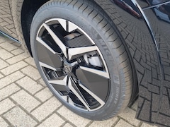 Peugeot 208 - 1.2 Hybrid 110 e-DCS6 GT | Navigatie | Parkeercamera | Parkeersensoren | LED | Dodehoek de
