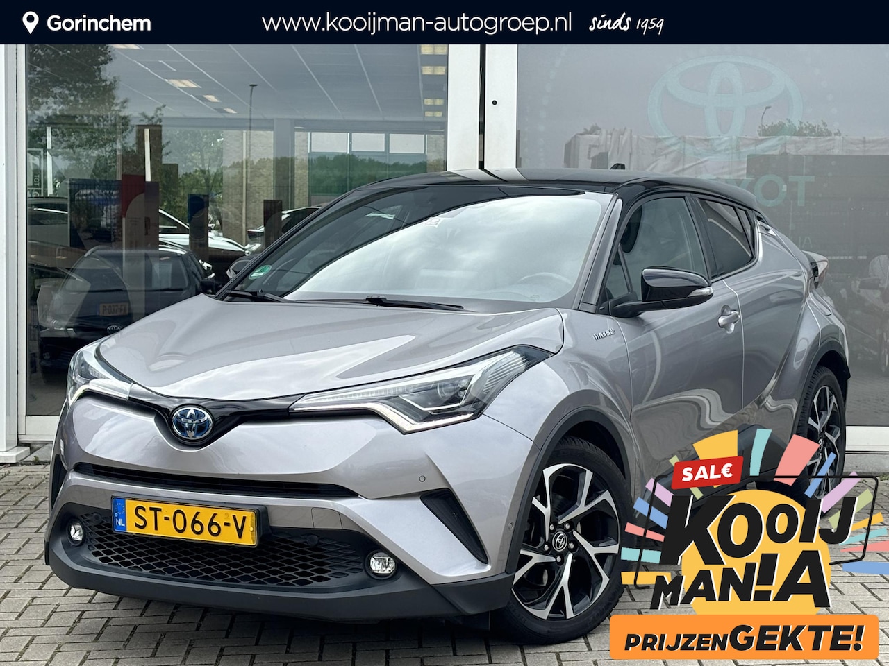 Toyota C-HR - 1.8 Hybrid Bi-Tone | Leder | Stoelverwarming | Zomer + winterbanden | Parkeersensoren voor - AutoWereld.nl