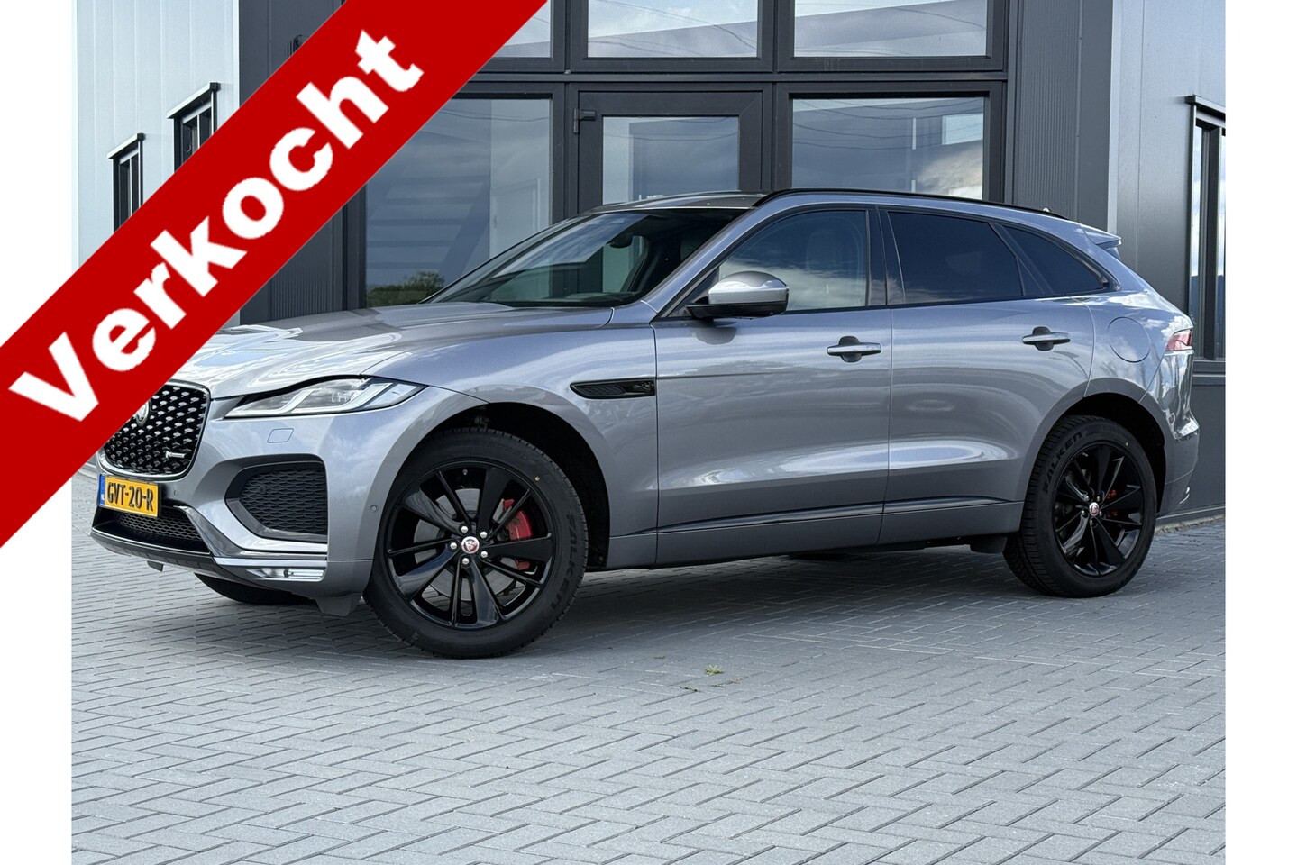 Jaguar F-Pace - P400e PHEV R-Dynamic HSE Meridian | Pano | 3D camera | Full - AutoWereld.nl