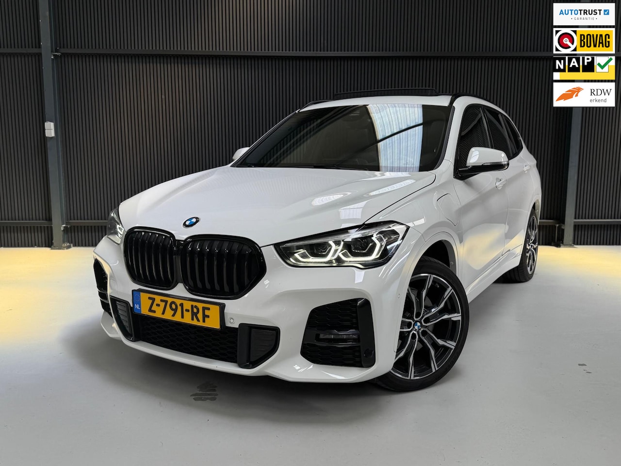 BMW X1 - XDrive25e High Executive Edition Volledig Uitgerust - AutoWereld.nl
