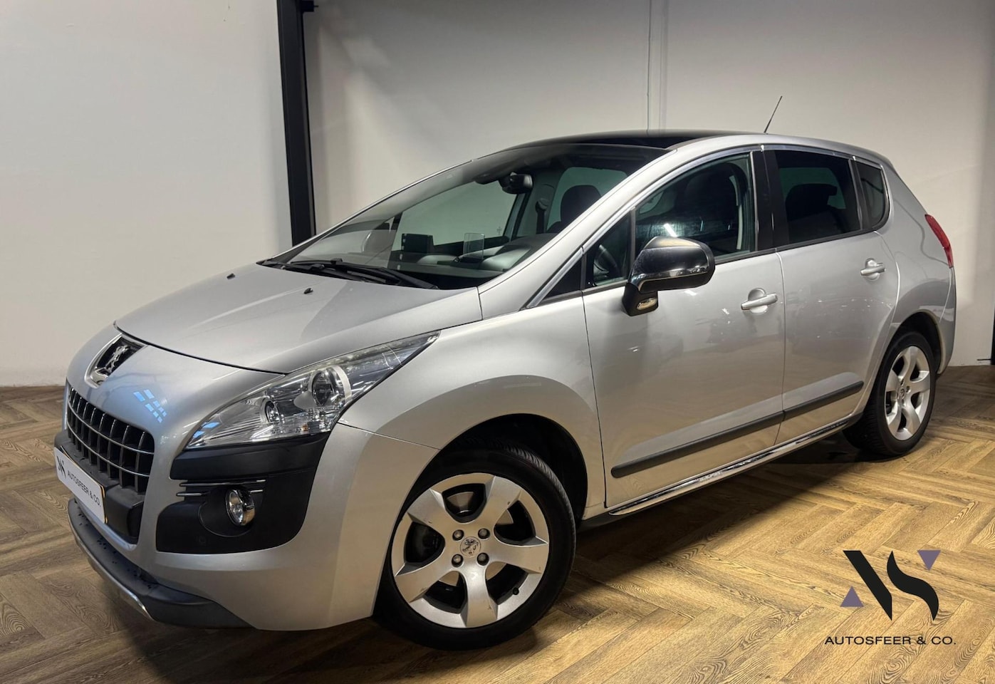 Peugeot 3008 - 1.6 THP Allure PANO PDC - AutoWereld.nl