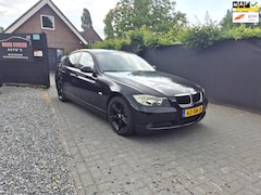 BMW 3-serie - 318i Business Line Navi Clima Cruise