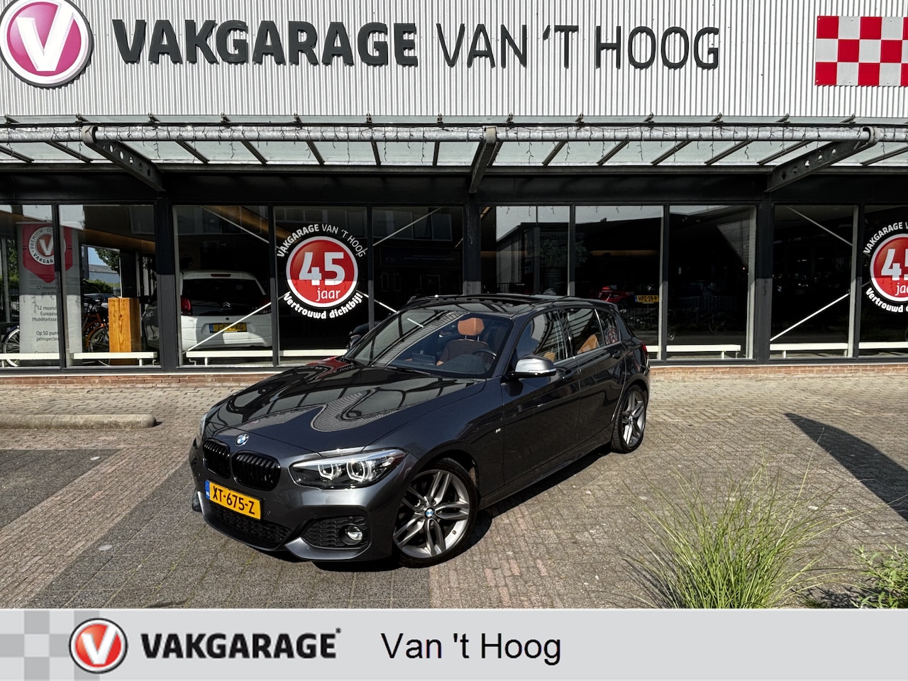 BMW 1-serie - 120i High Executive M-Sport Schuifkanteldak Leder Automaat Apple carplay LED 18 Inch - AutoWereld.nl