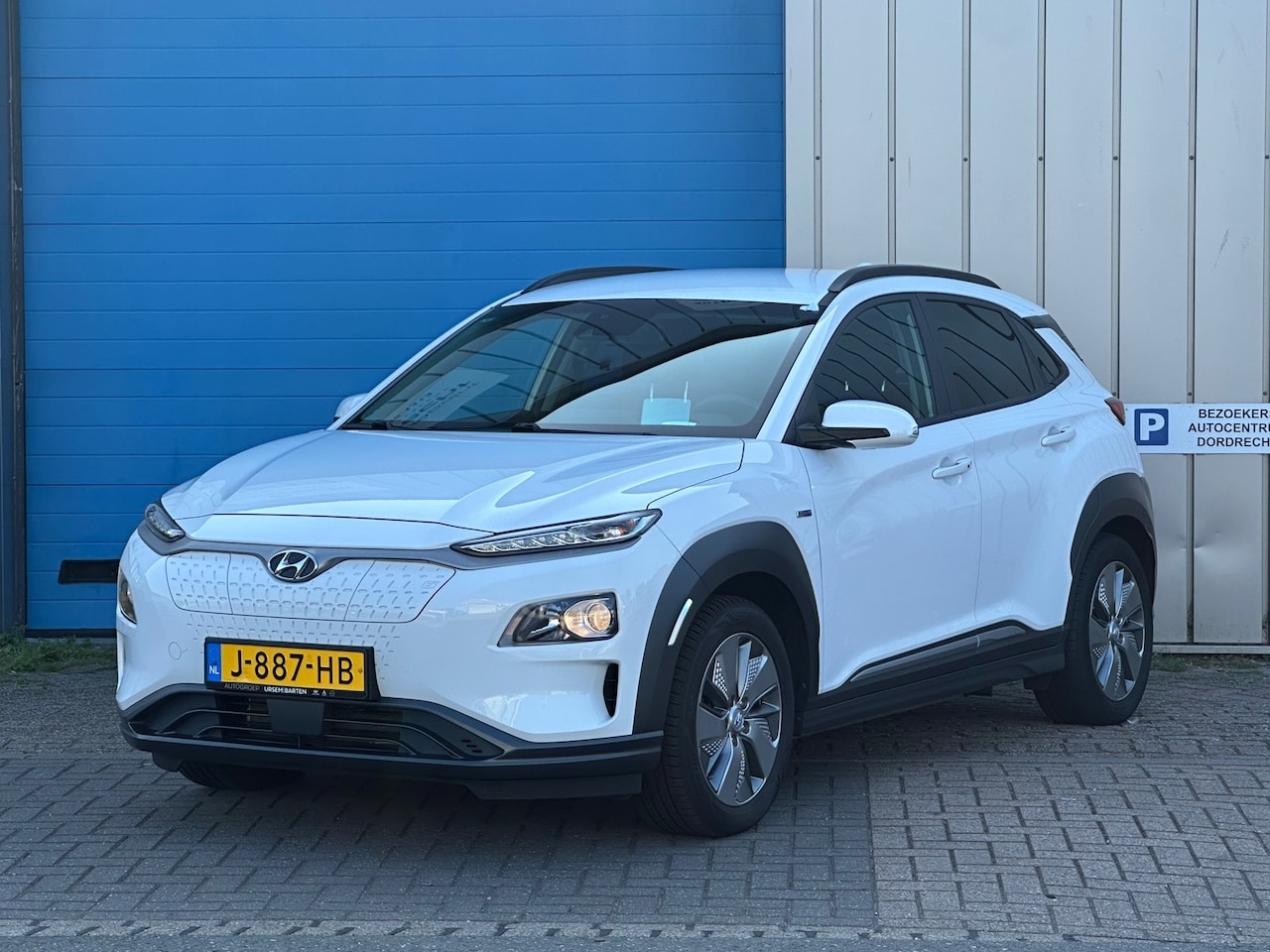 Hyundai Kona Electric - EV Fashion 64 kWh Camera HEAD-UP FASE 3 1 EIGENAAR - AutoWereld.nl