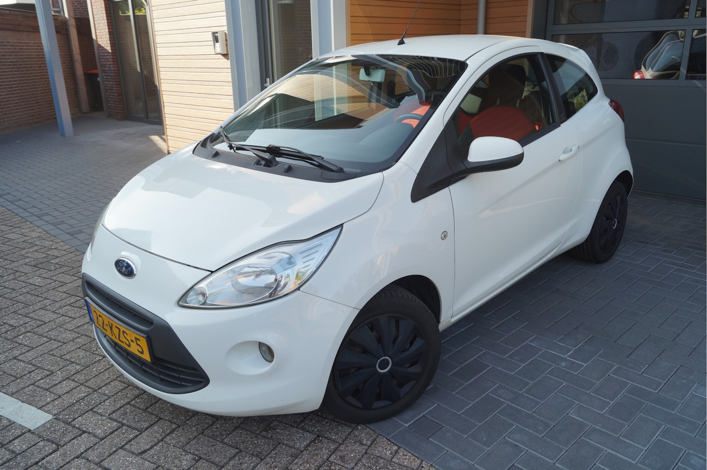 Ford Ka - 1.2 Titanium | Airco - AutoWereld.nl