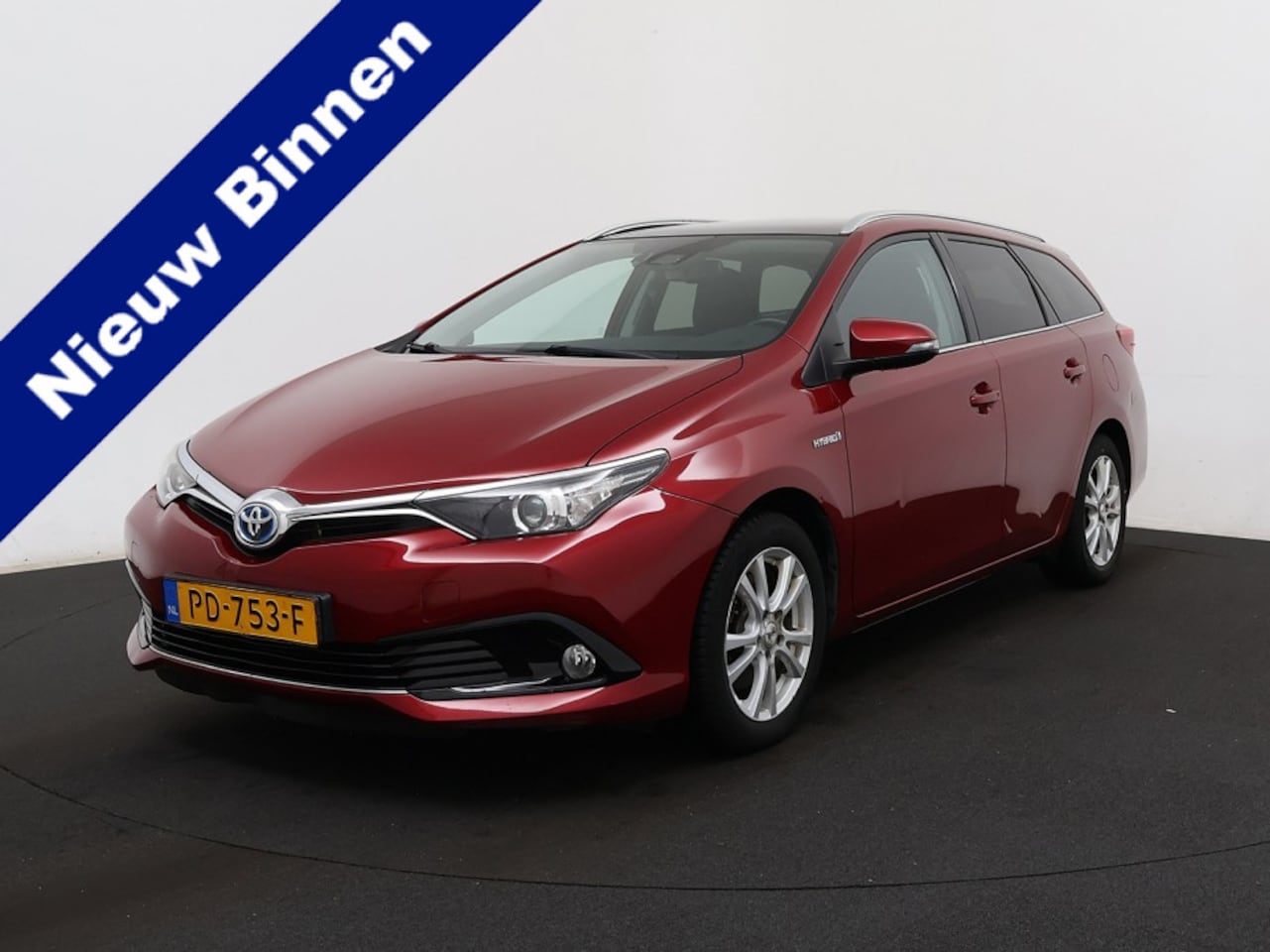 Toyota Auris Touring Sports - 1.8 Hybrid Dynamic Go 06-2017 122.044 KM - AutoWereld.nl