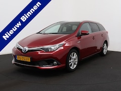 Toyota Auris Touring Sports - 1.8 Hybrid Dynamic Go 06-2017 122.044 KM