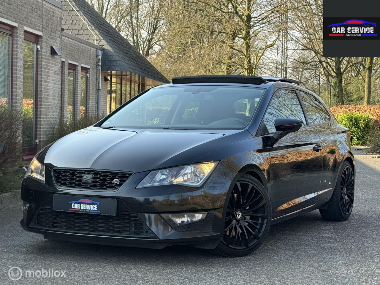 Seat Leon SC - 1.8 TSI FR Dynamic PANO/STLVW/LMV DO - AutoWereld.nl