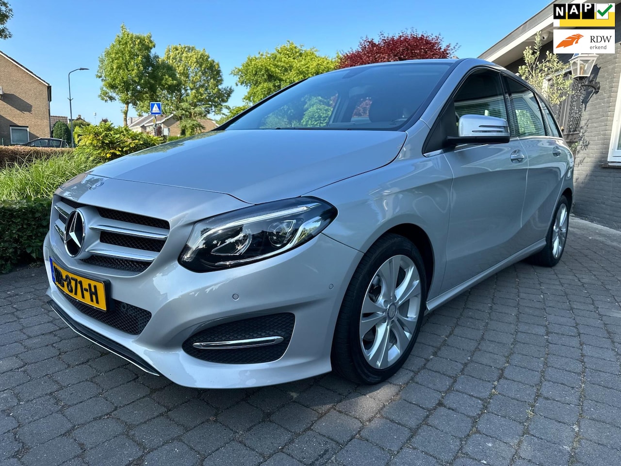 Mercedes-Benz B-klasse - 180 Ambition 180 Ambition, Xenon, Trekhaak, 1e eigenaar - AutoWereld.nl