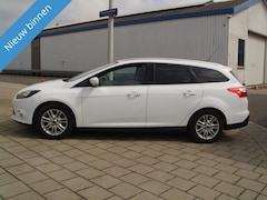 Ford Focus - 1.0 MET AIRCO NAVI PARKPILOT KM NAP