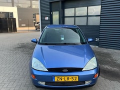 Ford Focus - 1.8-16V Ghia
