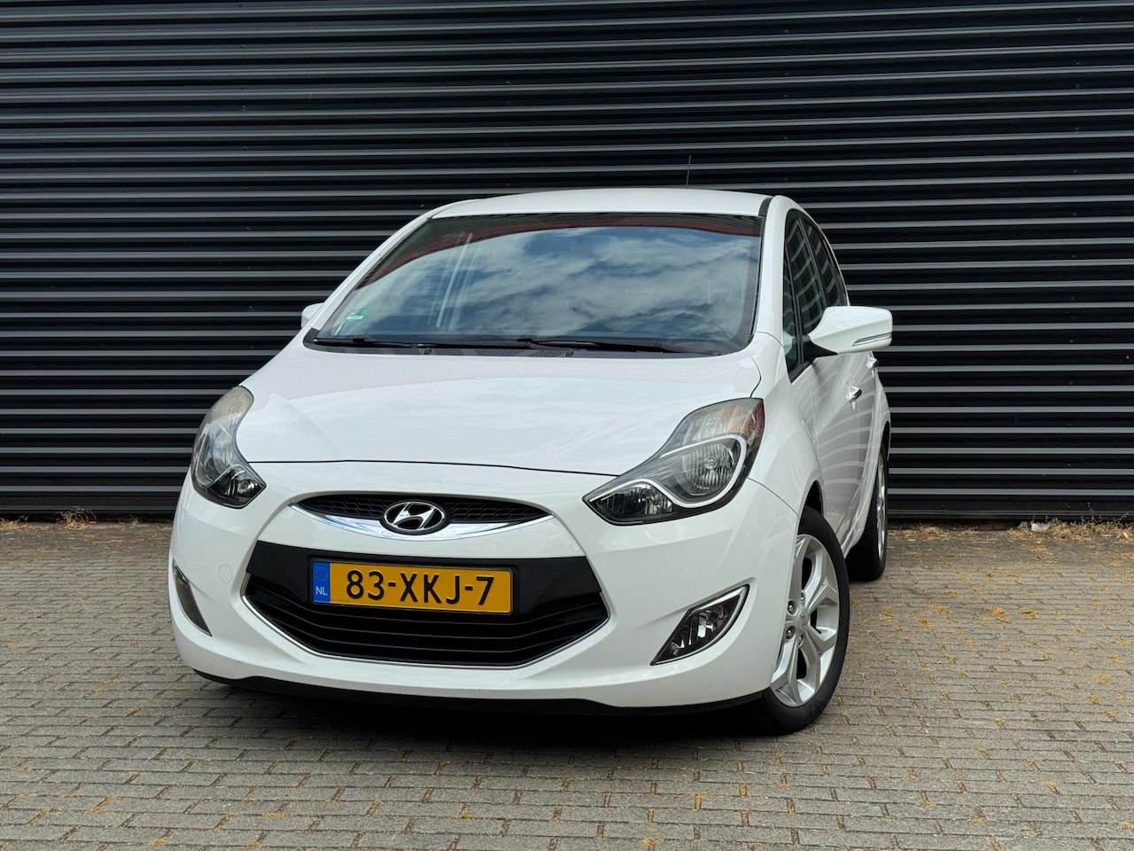 Hyundai ix20 - 1.6i i-Vision |Automaat | Airconditioning | Cruise control | Trekhaak | Licht metalen velg - AutoWereld.nl