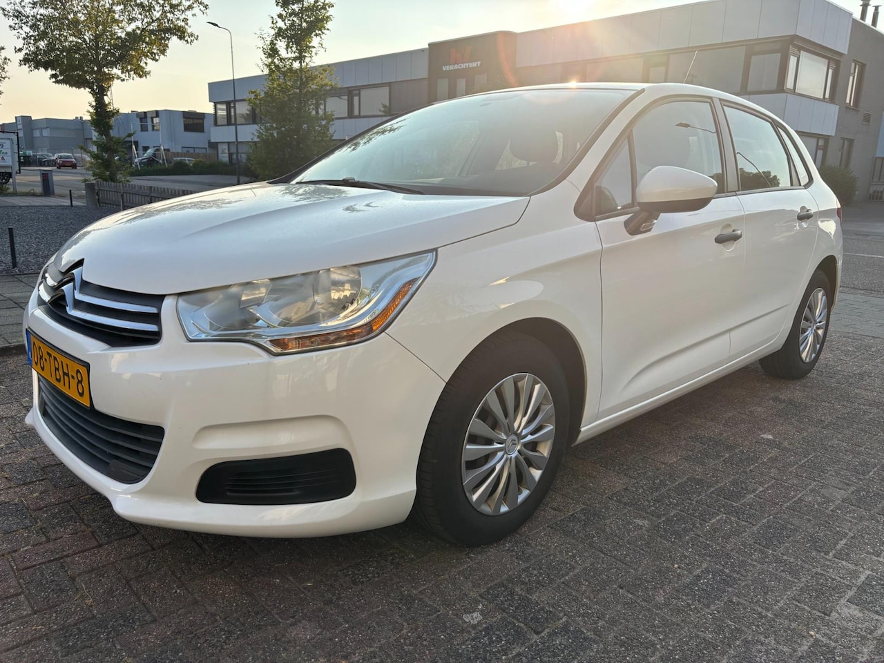 Citroën C4 - 1.4 VTi Attraction Airco 149.000 km - AutoWereld.nl
