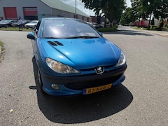 Peugeot 206 CC - 1.6-16V met nieuwe apk