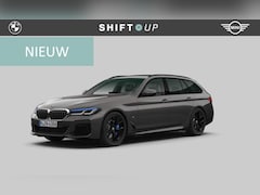 BMW 5-serie Touring - 540i xDrive M-Sport | Panoramadak | Head Up | Laser