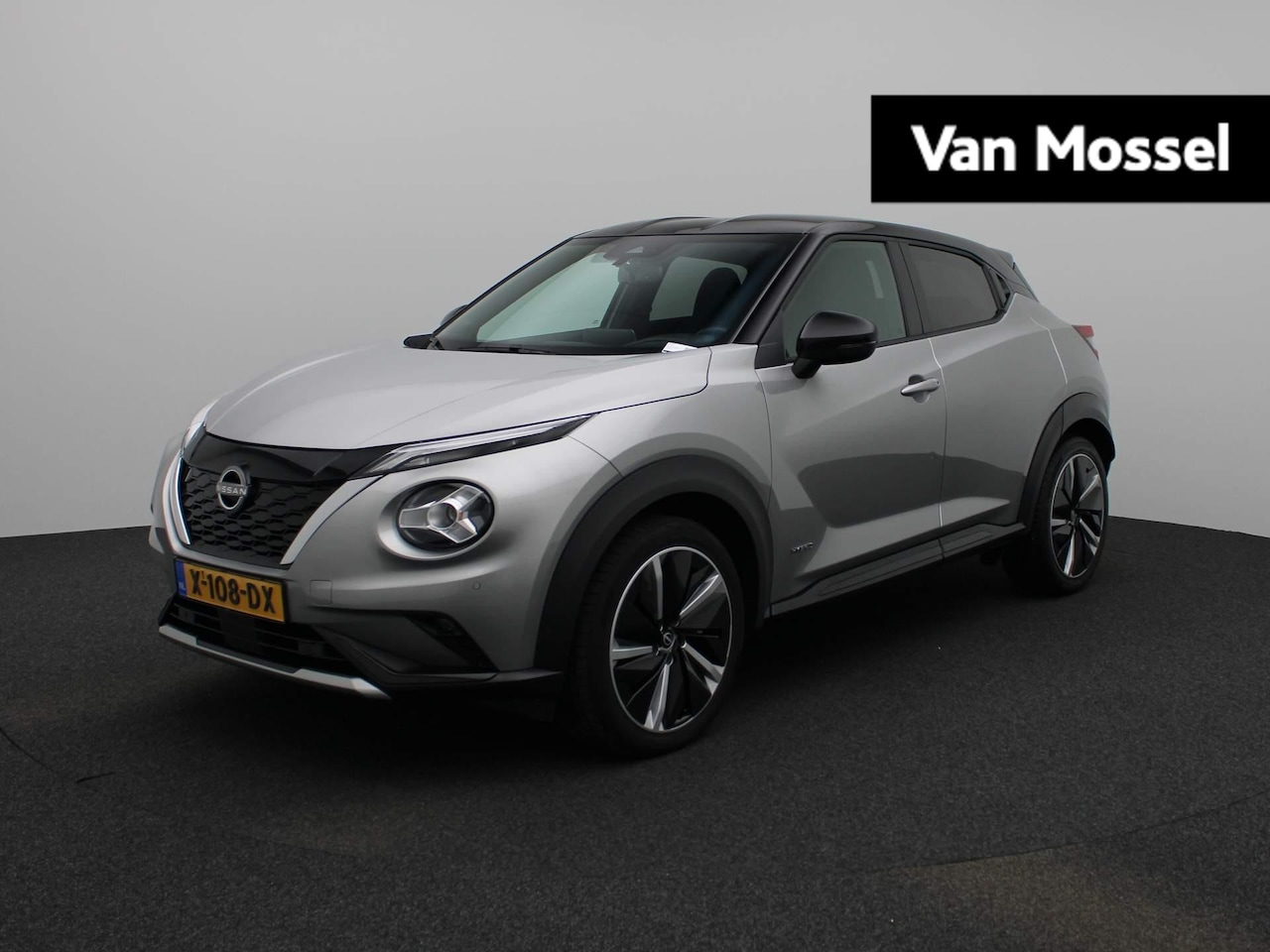 Nissan Juke - 1.6 Hybrid N-Design 143PK | Automaat | Navigatie | Achteruitrijcamera | Half-Leder | Parke - AutoWereld.nl