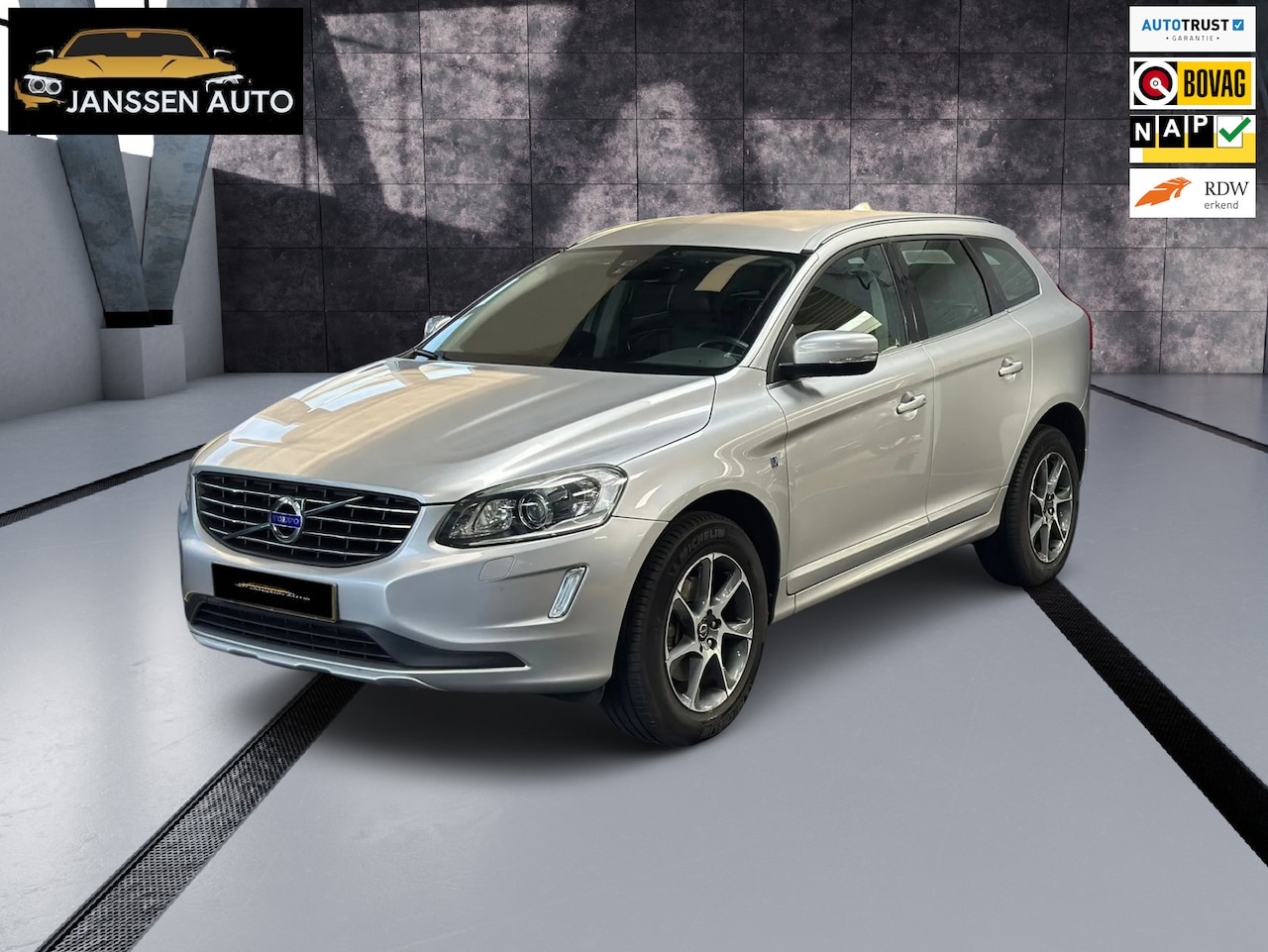 Volvo XC60 - 2.0 D4 FWD Ocean Race 2.0 D4 FWD Ocean Race, leder, stoelverwarming, Bluetooth, navi - AutoWereld.nl