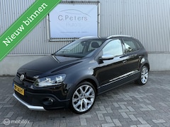 Volkswagen Polo - 1.2 TSI Cross Highline 2016 / Stoelverwarming / Cruisecontrol / Parkeersensors / 2e eigena