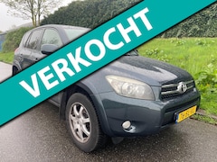 Toyota RAV4 - 2.2 D-CAT Executive 4x4 - Leder - Clima - Cruise control