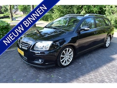 Toyota Avensis Wagon - 1.8 VVTi EXECUTIVE Leer, Trekhaak, Betrouwbaar