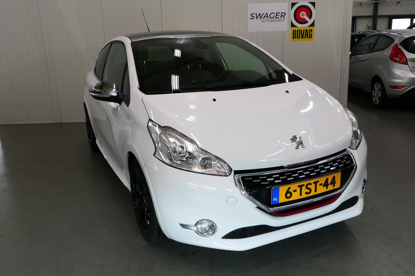 Peugeot 208 - 1.6 THP 200PK 3D GTI (Dealer onderhouden) - AutoWereld.nl