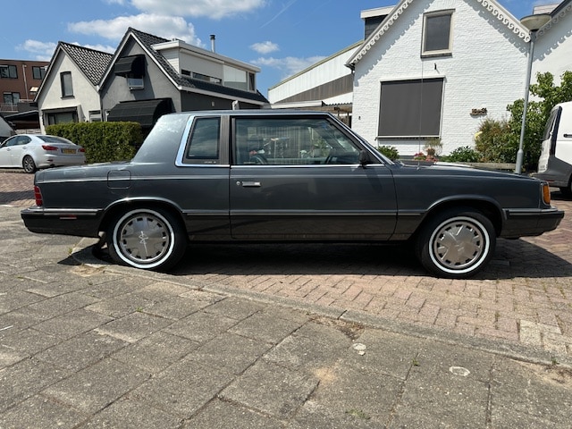 dodge-aries-2-2-le-coach-2-2-le-coach.jpg