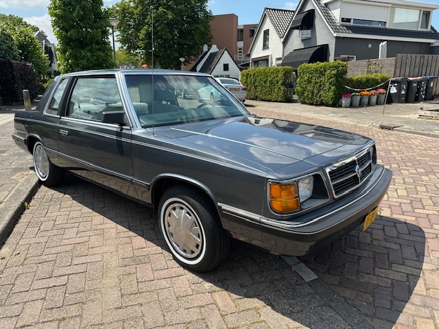 dodge-aries-2-2-le-coach-2-2-le-coach.jpg