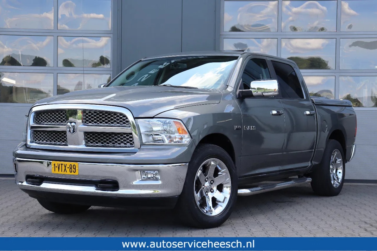 Dodge Ram 1500 - LARAMIE 5.7 V8 l LARAMIE l QUAD CAB l ABC UITLAATKLEP l AUTOMAAT - AutoWereld.nl
