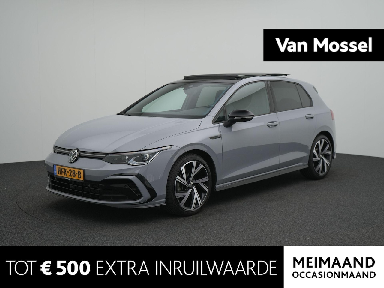 Volkswagen Golf - 1.5 eTSI R-Line Business PANORAMADAK | R-LINE 2X | BLACK PAKKET | NAVIGATIE | APPLE CARPLA - AutoWereld.nl