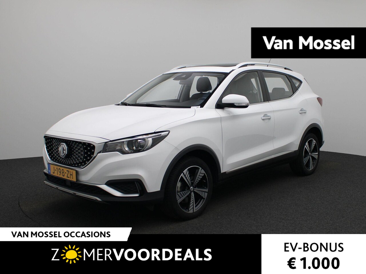MG ZS - Luxury 45 kWh | Panorama Dak |   Lederen Bekleding | Achteruitrij Camera | - AutoWereld.nl