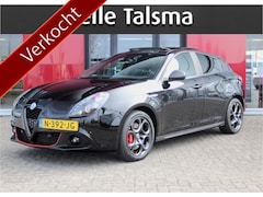 Alfa Romeo Giulietta - 1.4 Turbo Sport | Panoramadak | 17" velgen | stoelverwarming rijdende auto niet altijd aan